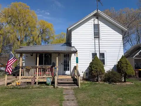 211 Valley Avenue, Alma, MI 48801