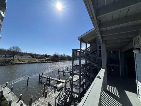 315 5th Avenue, Manistee, MI 49660