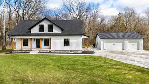 1411 Harrah Road, Niles, MI 49120