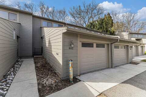 662 Peninsula Court, Ann Arbor, MI 48105