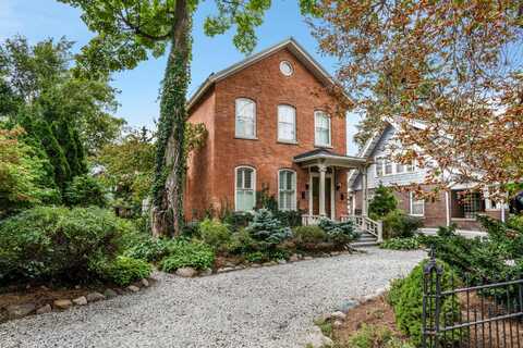 1319 W Huron Street, Ann Arbor, MI 48103