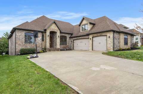 2915 S Camber Avenue, Springfield, MO 65809