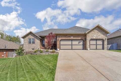 904 N 19th Avenue, Ozark, MO 65721