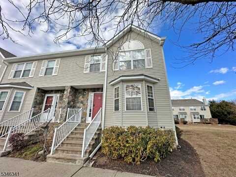 9 Ashley Ct, Franklin, NJ 08873