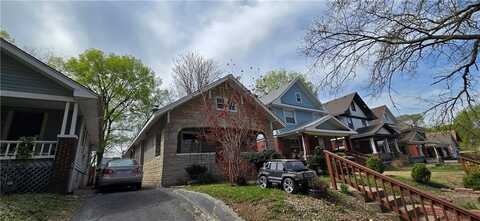 2825 E 10th Street, Kansas City, MO 64127