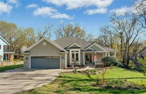 9305 NW 80th Street, Weatherby Lake, MO 64152