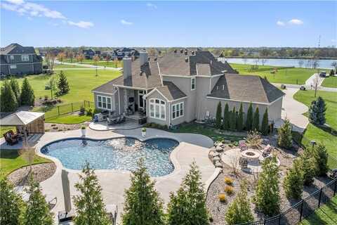 19733 Windsor Drive, Stilwell, KS 66085