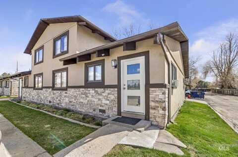 145,147,149 Robbins St, Twin Falls, ID 83301