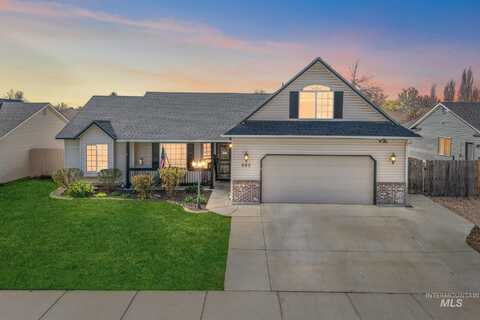 395 W Trophy St, Kuna, ID 83634