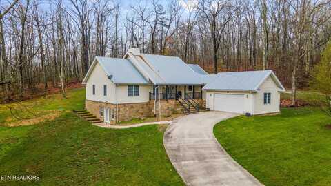 2143 Renegade Mountain Pkwy, Crab Orchard, TN 37723