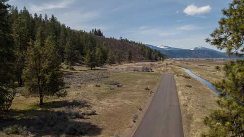 Redstart Road, Klamath Falls, OR 97601