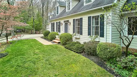1578 Hampton Road, Charleston, WV 25314