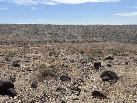 2372 Riverview Dr, Bullhead City, AZ 86442