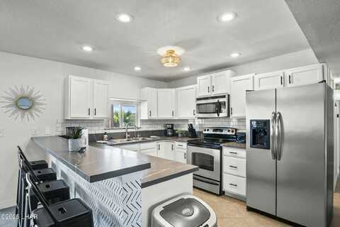 830 Chalon Dr, Lake Havasu City, AZ 86403