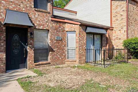 617 Baylor Dr, Longview, TX 75601