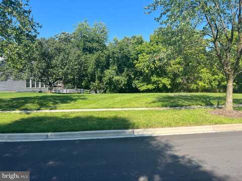 14201 PLATINUM DR, NORTH POTOMAC, MD 20878