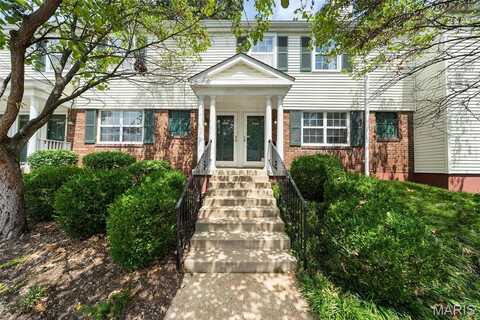 8931 Cardinal Terr, Saint Louis, MO 63144