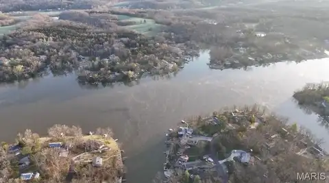 6518 S Lakeshore Drive, Hillsboro, MO 63050