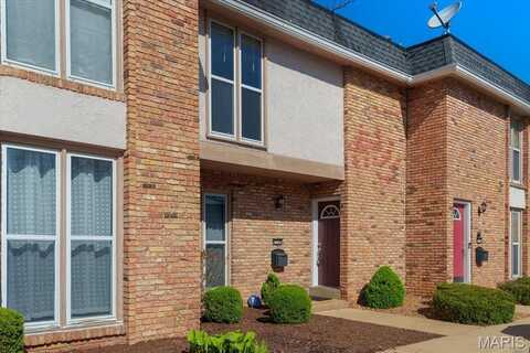 1129 Rue La Ville, Creve Coeur, MO 63141