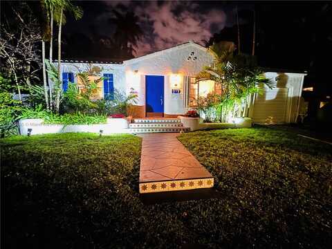 660 NE 72nd St, Miami, FL 33138