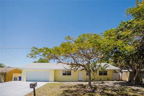 2212 NE 21st Ave, Jensen Beach, FL 34957