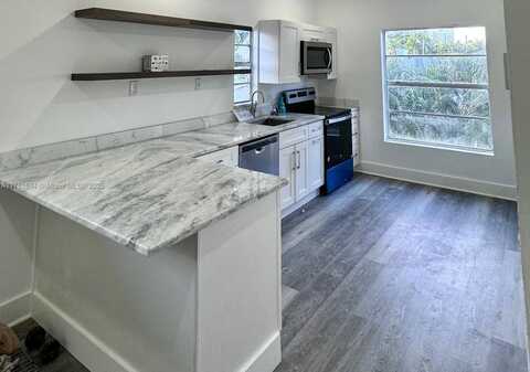 708 SE 6th Ct, Fort Lauderdale, FL 33301