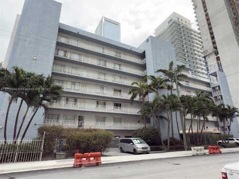 677 NE 24th St, Miami, FL 33137