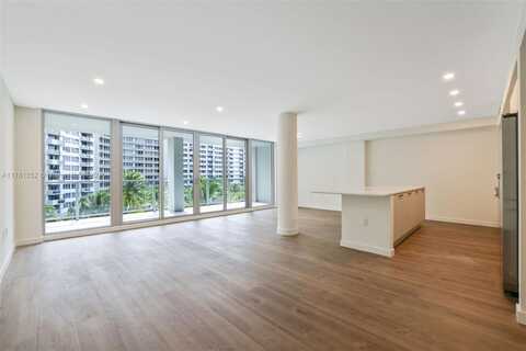 1500 Bay Rd, Miami Beach, FL 33139