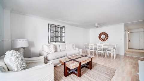 2401 Collins Ave, Miami Beach, FL 33140
