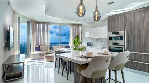 851 NE 1st Ave, Miami, FL 33132