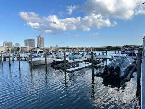 18041 Biscayne Blvd, Aventura, FL 33160