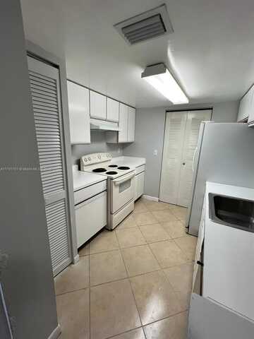 9899 Westview Dr, Coral Springs, FL 33076