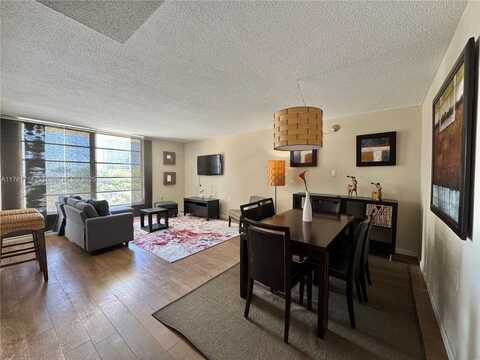 1750 NE 115th St, Miami, FL 33181