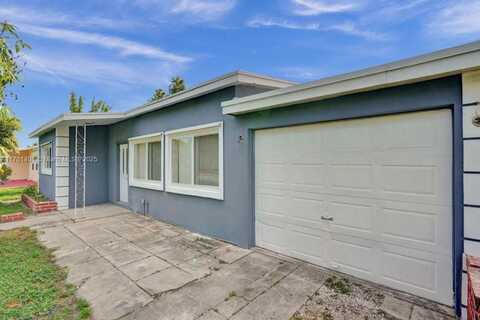 2511 NE 4th St, Boynton Beach, FL 33435