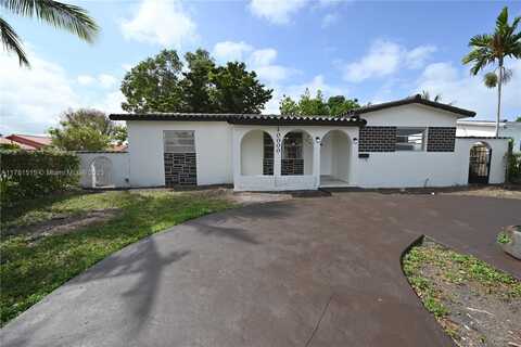10000 SW 4th St, Sweetwater, FL 33174