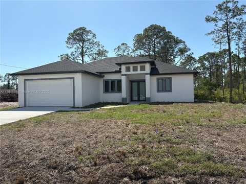 850 Chapman Ave S., Lehigh Acres, FL 33974