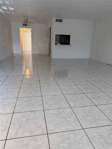 1885 NE 121st St, North Miami, FL 33181