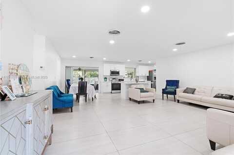 5911 SW 36th Ter, Dania Beach, FL 33312