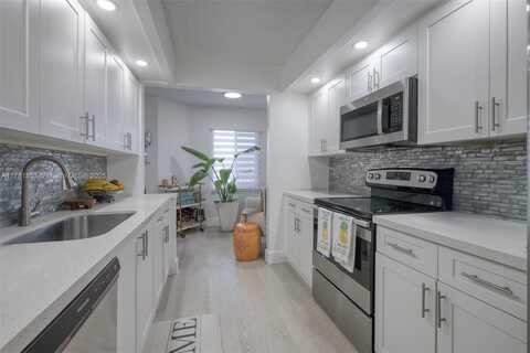 1200 SW 137th Ave, Pembroke Pines, FL 33027