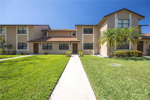 225 Lakeside Cir, Sunrise, FL 33326