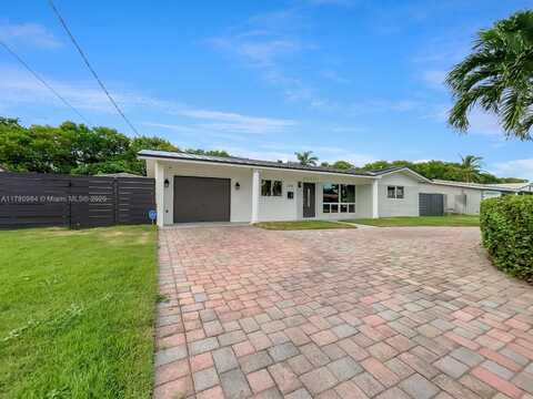 2741 NE 53rd Ct, Lighthouse Point, FL 33064