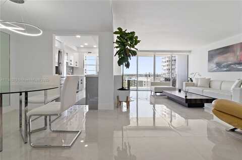 18081 Biscayne Blvd, Aventura, FL 33160