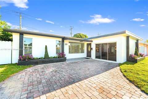 8626 Southampton Dr, Miramar, FL 33025