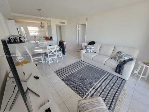1391 S Ocean Blvd, Pompano Beach, FL 33062