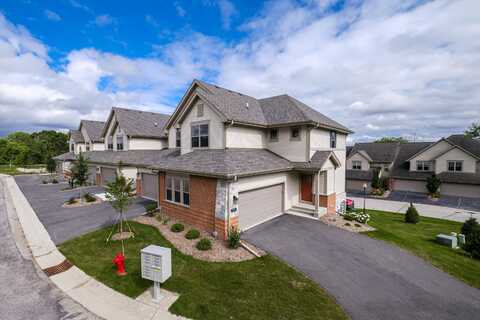 165 Aerie Cir, Brookfield, WI 53045