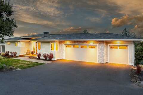 451 NW Second Tee Place, Bend, OR 97703