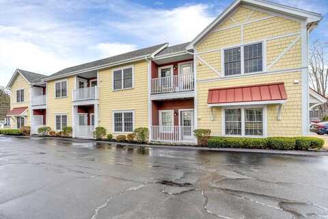 54 Loomis St, Bedford, MA 01730