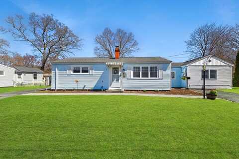 20 James St, Bellingham, MA 02019