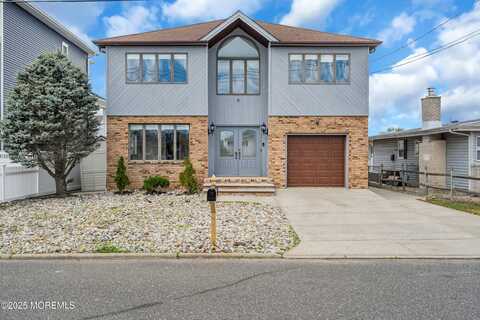 20 Pilot Road, Toms River, NJ 08753