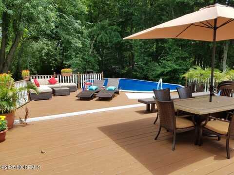 11 Ash Road, Jackson, NJ 08527